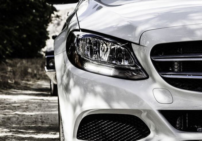 年収2,000万円以上限定セミナーの存在