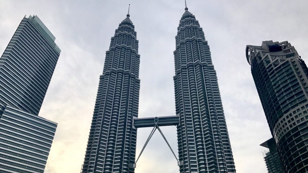 「不動産投資でセミリタイヤをして夢の海外生活」は甘くない