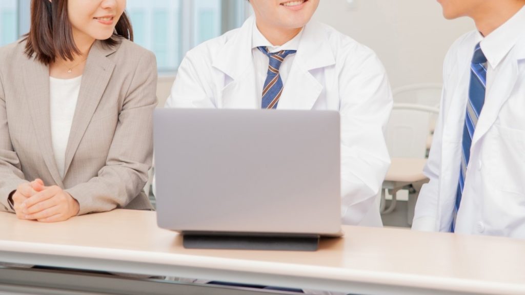 武田薬品工業「製薬営業」が大量リストラし始めている理由